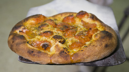 focaccia casereccia calda