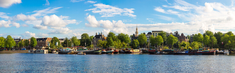 Naklejka premium Panoramiczny widok na Amsterdam