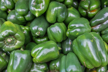 Plakat Green bell pepperss for sale at the city farmers market