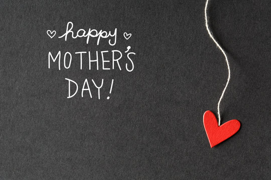Happy Mothers Day message with paper hearts