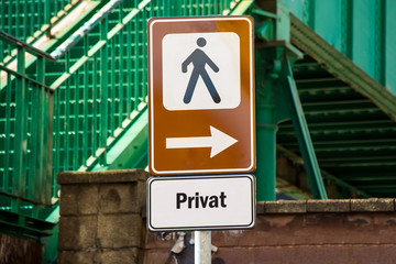 Schild 224 - Privat