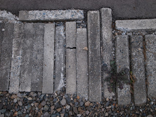 埋め込まれたコンクリート