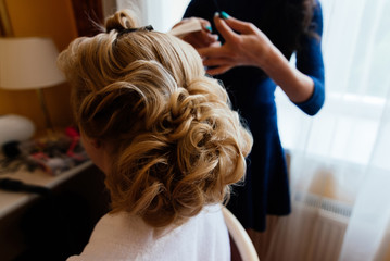 Fototapeta premium Bride's hairstyle