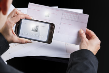 Mit Smartphone Rechnungen Bezahlen mit Smartphone