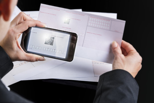 Mit Smartphone Rechnungen Bezahlen mit Smartphone