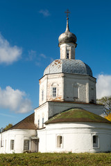 Fototapeta na wymiar Church of Transfiguration in Alexandrov, russian royal residence in Vladimir, Russia.