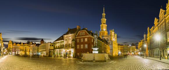 Fototapeta na wymiar Main square of the old town of Poznan, Poland,Night panorama of old town