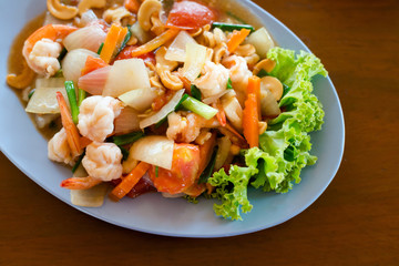 Thai fried prawns wit cashewnuts