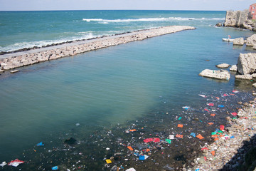 plastic waste in the ocean