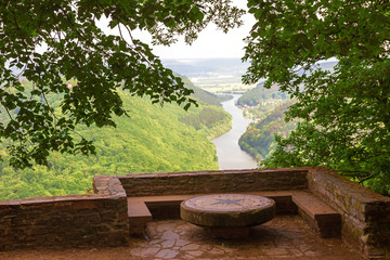 Aussichtspunkt Cloef, Blick zur Saar