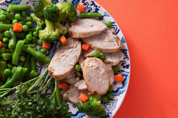 Fototapeta na wymiar Healthy food, diet meal - vegetables and chicken