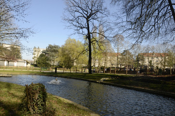 Fototapeta na wymiar Parc municipal Marie-José (Molenbeek-St-Jean - Bruxelles)