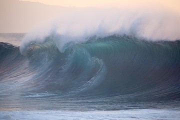 Hawaiian Winter Wave