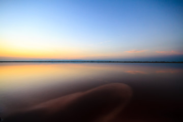 Fototapeta premium tramonto nelle saline