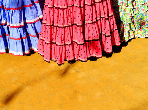 Trajes de flamenca para la feria, Espa&ntilde;a