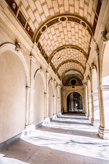 Cloître du Musée des Beaux Arts Palis Saint-Pierre à Lyon