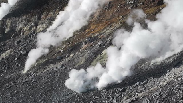 【大雪山】旭岳の噴煙 地獄谷 / 北海道最高峰 活火山