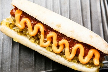 chilli cheese hotdog