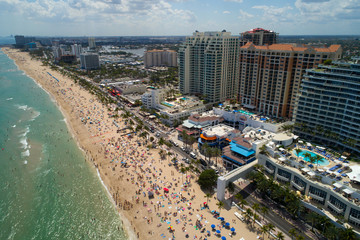 Fototapeta premium Ferie wiosenne na Florydzie w Fort Lauderdale