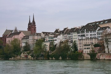 Fototapeta na wymiar Basel houses along river rhine