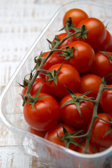 Cherry rispentomaten - Cherry vine tomatoes in a Box