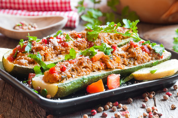 Zucchini stuffed with meat and vegetables