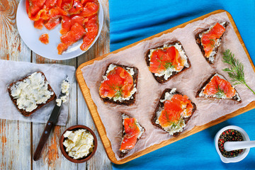 toasts with cream cheese and red fish