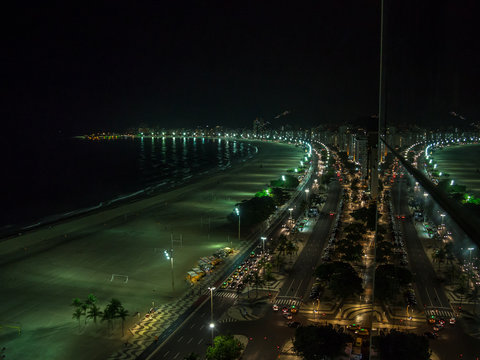 Nachtleben an der Copacabana, in Rio de Janeiro, Brasilien
