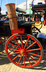 Rueda roja, coche de caballos, España