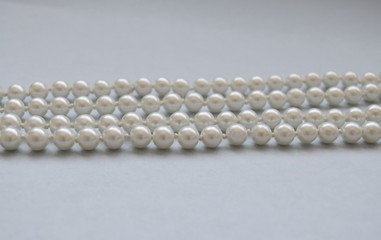 pearl beads