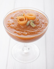 Carrot smoothies with apple