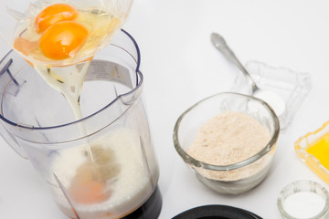Quinoa crepes preparation : Quinoa crepes mix - Adding eggs