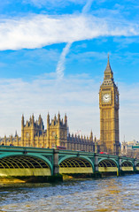 Obraz premium View of the Houses of Parliament and Westminster Bridge in London