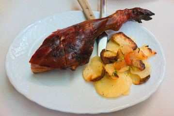 roast suckling pig cochinillo asado