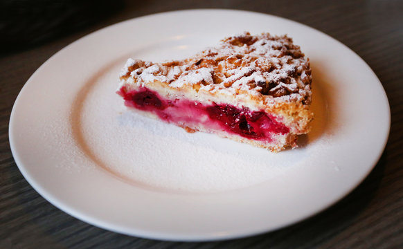 Photo of a delicious fruit pie