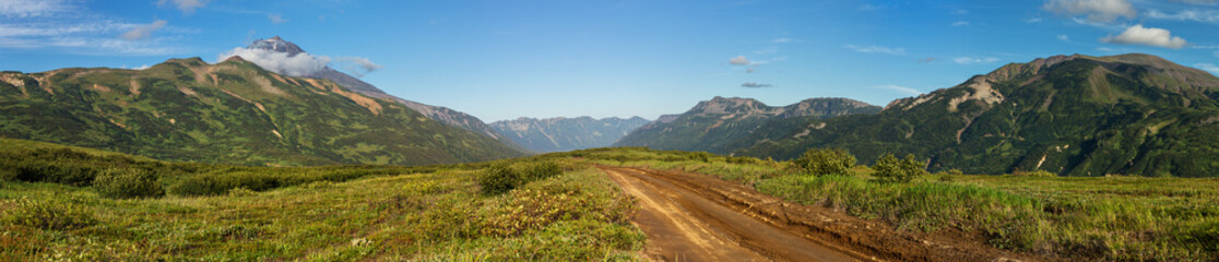 Road through the natural zone of the Vilyuchinsky pass.