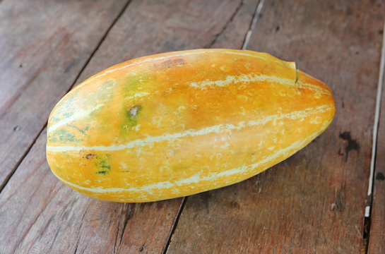 Thai Cantaloupe on wood table