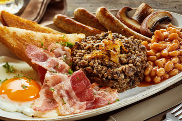 Full Scottish country breakfast with haggis