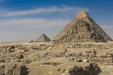 Fototapeta na wymiar Great Egyptian pyramids in Giza, Cairo