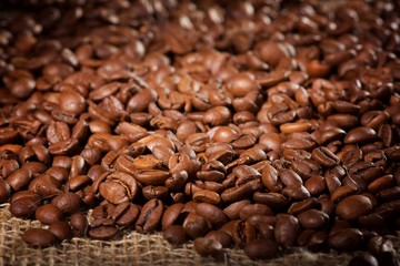 Roasted coffee beans