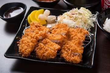 ansim tonkatsu.
