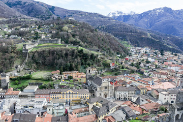 Fototapeta na wymiar Historical old town of Bellinzona in canton Ticino