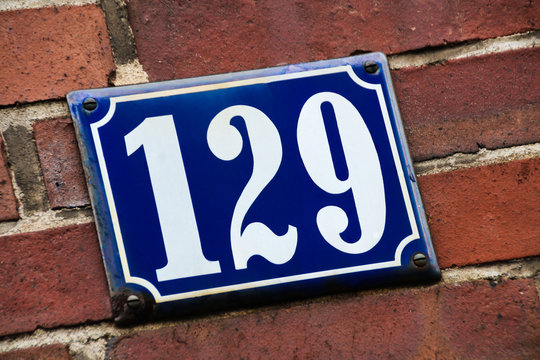 Hausnummer 129