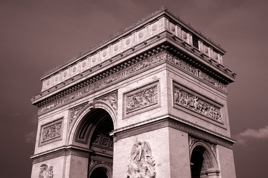 Fototapeta Arc de Triomphe in Black and White Sepia Tone, Paris, France