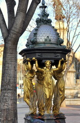 Jugendstilbrunnen in Marseille