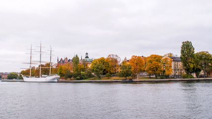 Fototapeta na wymiar The scenic view along Lake Mälaren 