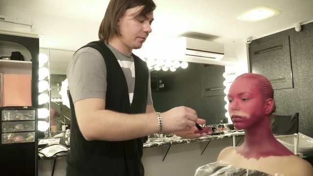 Woman with golden makeup, Face-art