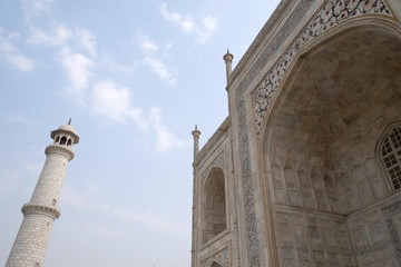 Taj Mahal (Crown of Palaces), an ivory-white marble mausoleum on the south bank of the Yamuna river in Agra, Uttar Pradesh, India 