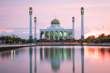 Mosque at south of Thailand like taj mahal