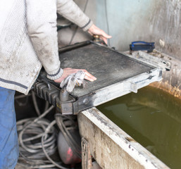 Repair old broken radiator auto